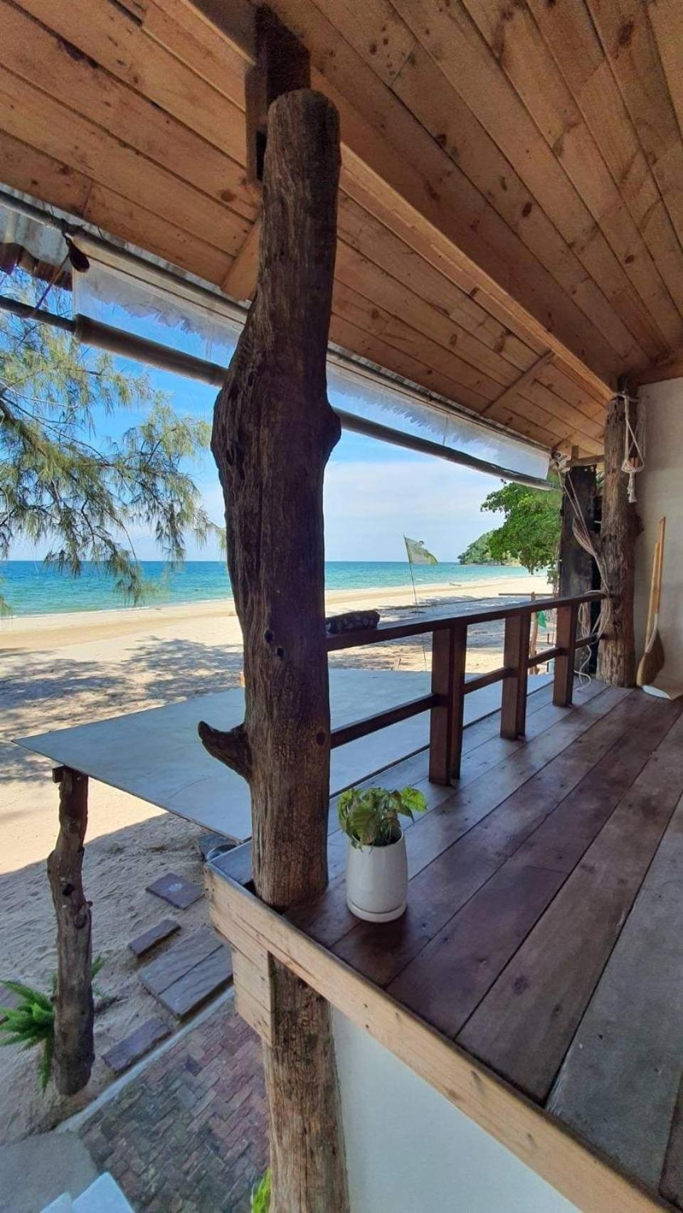 Maliblues Bed & Art Gallery Chumphon Buitenkant foto