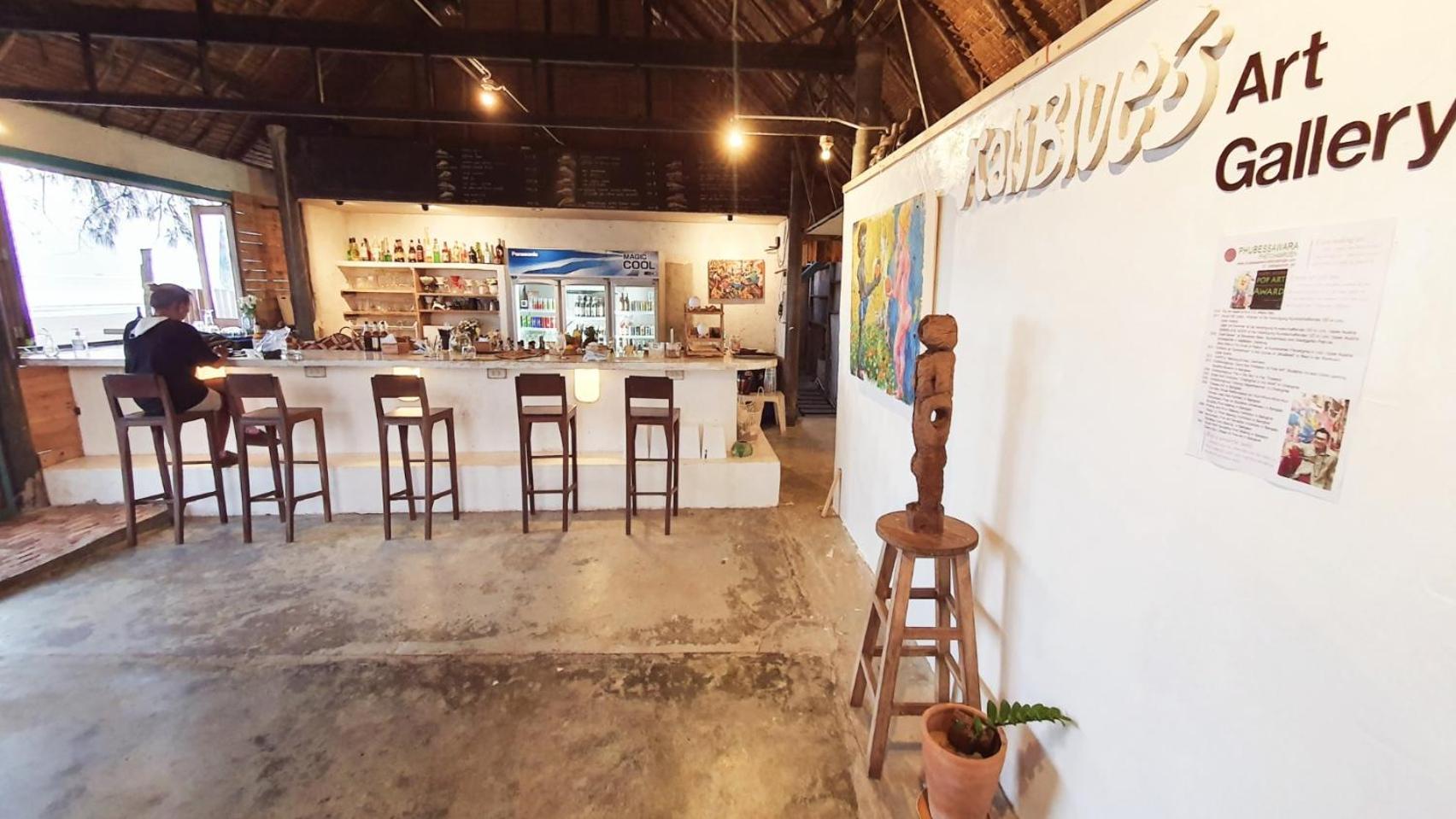 Maliblues Bed & Art Gallery Chumphon Buitenkant foto